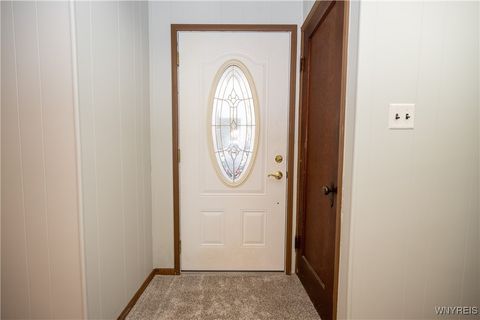 Tiny photo for 4664 Tomaka Drive, Hamburg, NY 14075 (MLS # B1655071)