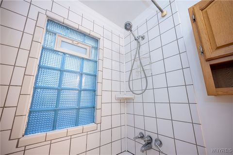 Tiny photo for 4664 Tomaka Drive, Hamburg, NY 14075 (MLS # B1655071)