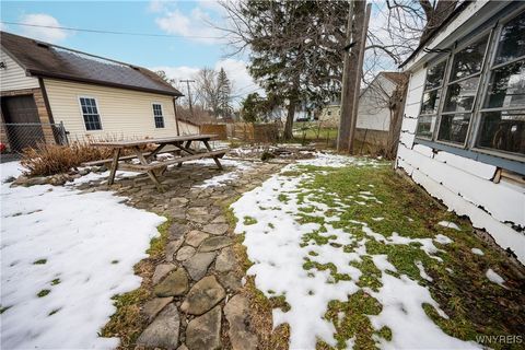 Tiny photo for 4664 Tomaka Drive, Hamburg, NY 14075 (MLS # B1655071)