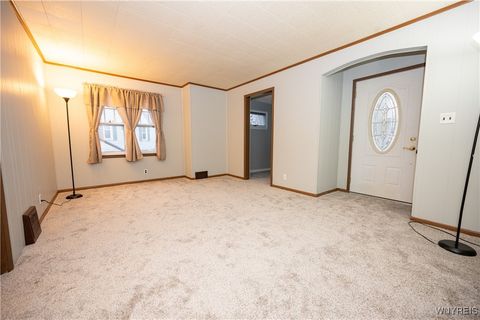 Tiny photo for 4664 Tomaka Drive, Hamburg, NY 14075 (MLS # B1655071)