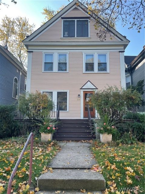 Photo of 230 Highland Avenue, Buffalo, NY 14222 (MLS # B1508379)