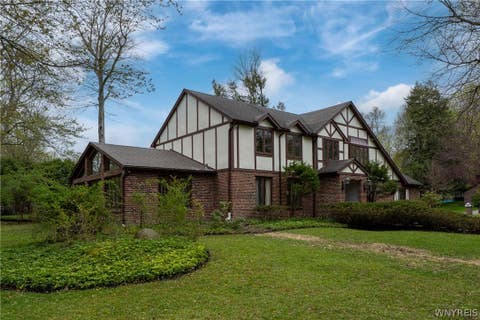 Photo of 121 Deer Run RUN, Amherst, NY 14221 (MLS # B1677929)