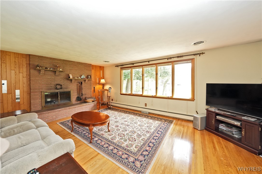 1534 Sandridge Road, Alden, New York image 4