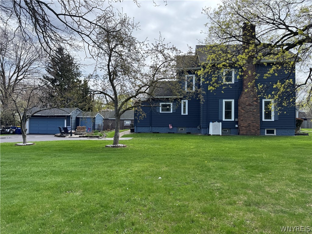 2570 Saint Paul Blvd