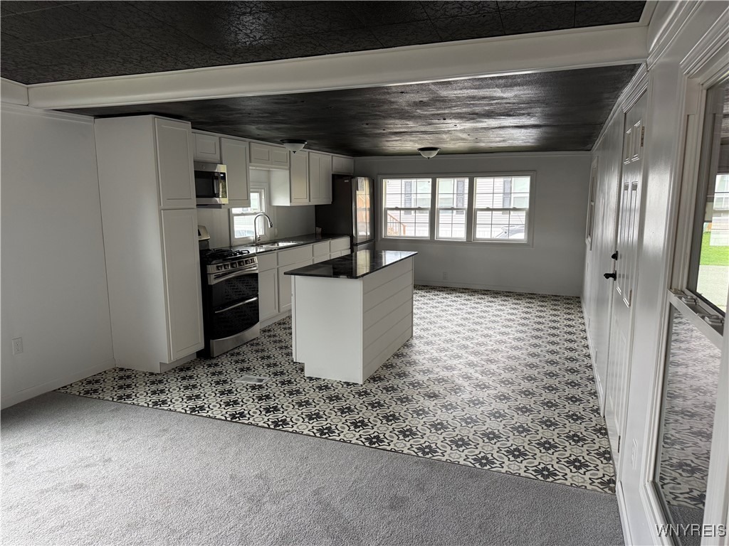 119 Carefree Lane, Cheektowaga, New York image 2