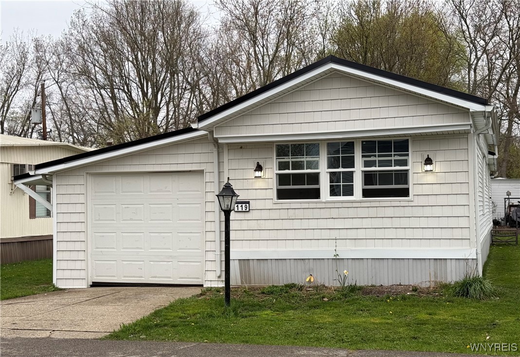 119 Carefree Lane, Cheektowaga, New York image 1