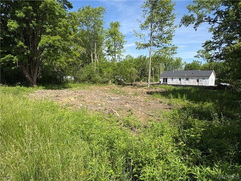 Tiny photo for 670 Eisenhower Avenue, Evans, NY 14006 (MLS # B1690039)