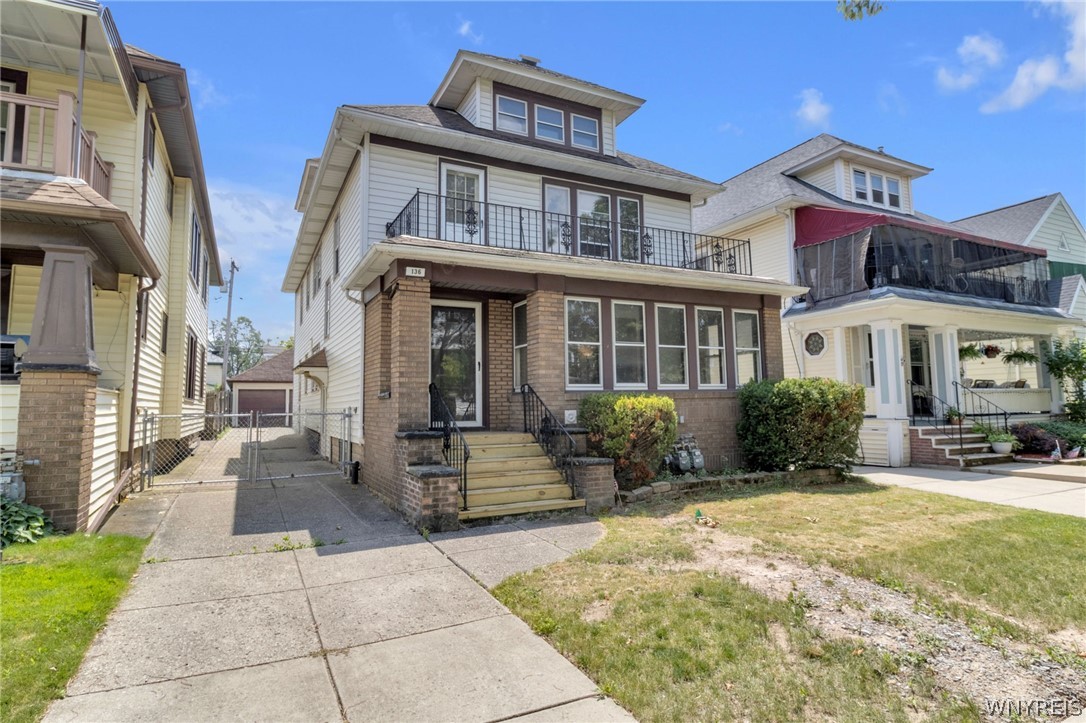 136 Lincoln Boulevard