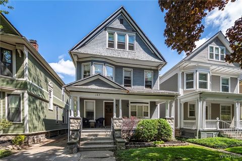Photo of 189 Saint James Place, Buffalo, NY 14222 (MLS # B1608438)