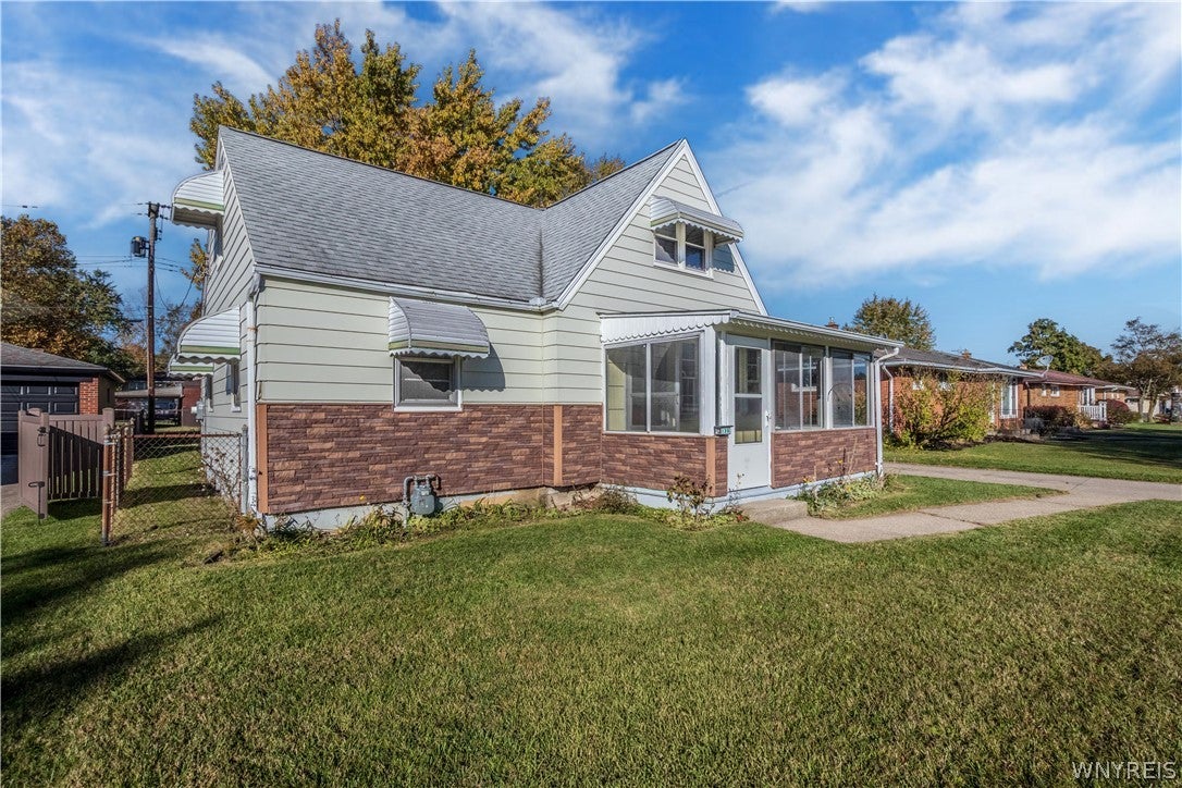 135 Norris Avenue