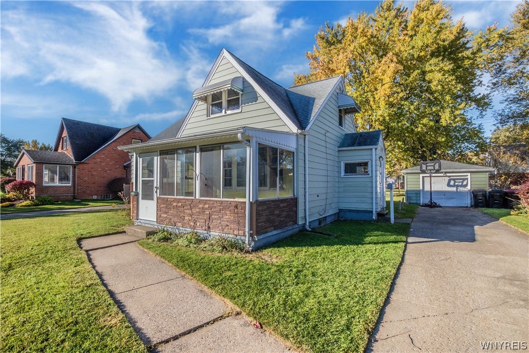 135 Norris Avenue
