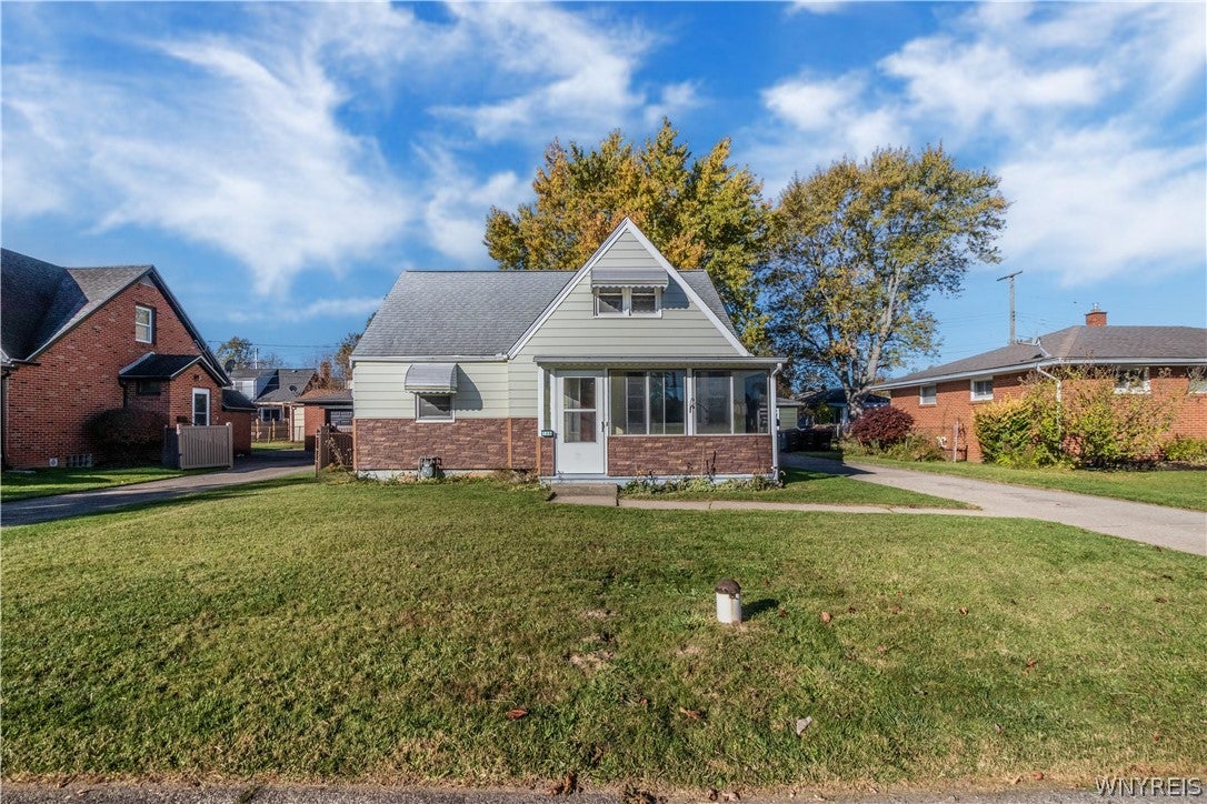 135 Norris Avenue