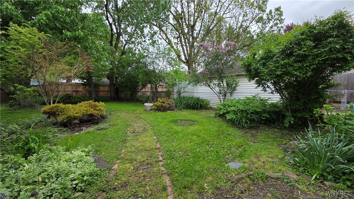 1525 Colvin Boulevard, Tonawanda, New York image 25