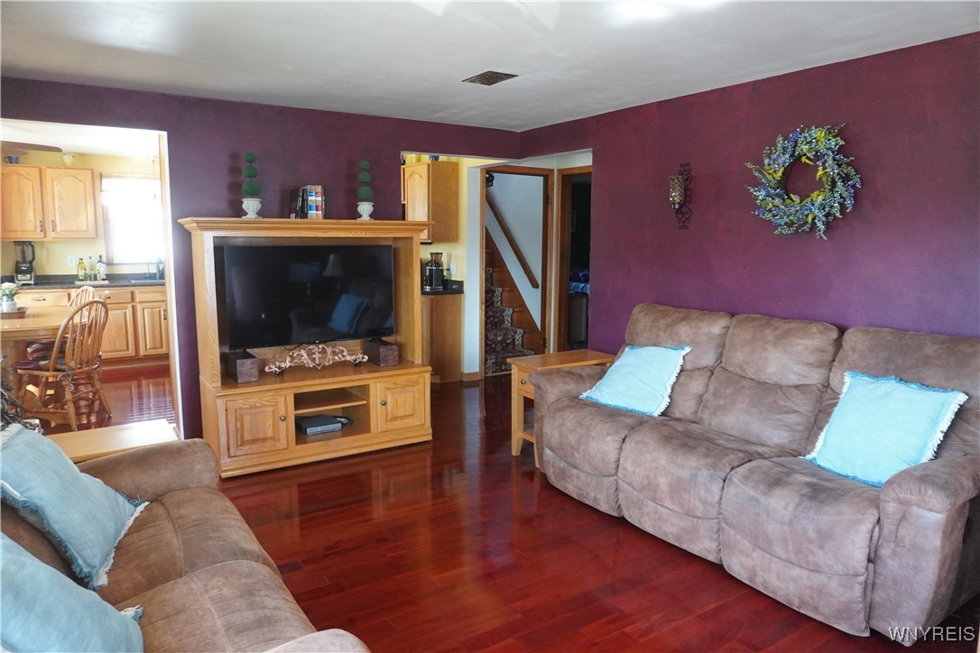 165 S Huxley Drive, Cheektowaga, New York image 6