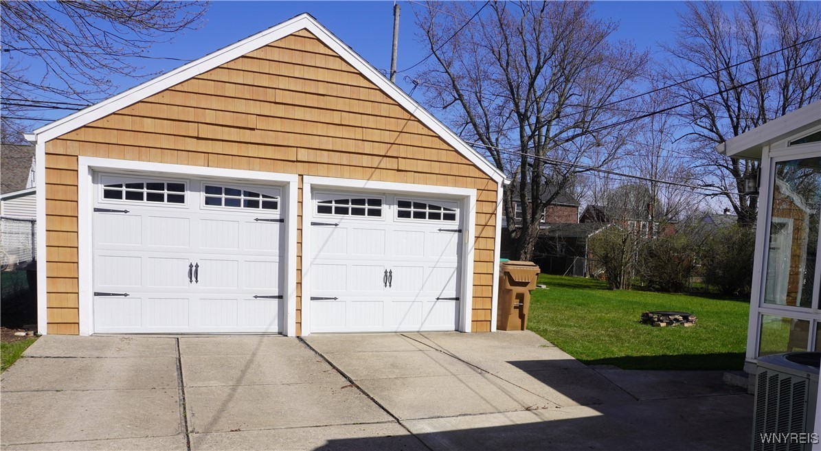 165 S Huxley Drive, Cheektowaga, New York image 3