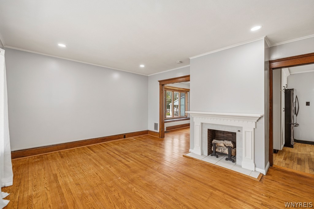 121 Tremaine Avenue