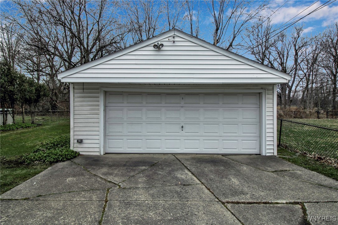 294 Mcnaughton Avenue, Cheektowaga, New York image 3