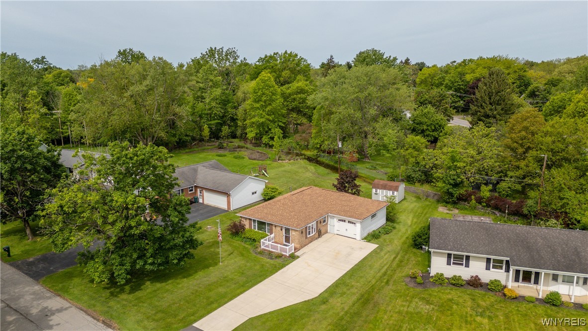171 Maple Drive, Orchard Park, New York image 3