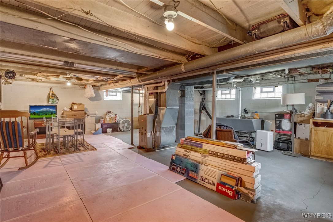 30 Pearl Avenue, Lackawanna, New York image 31
