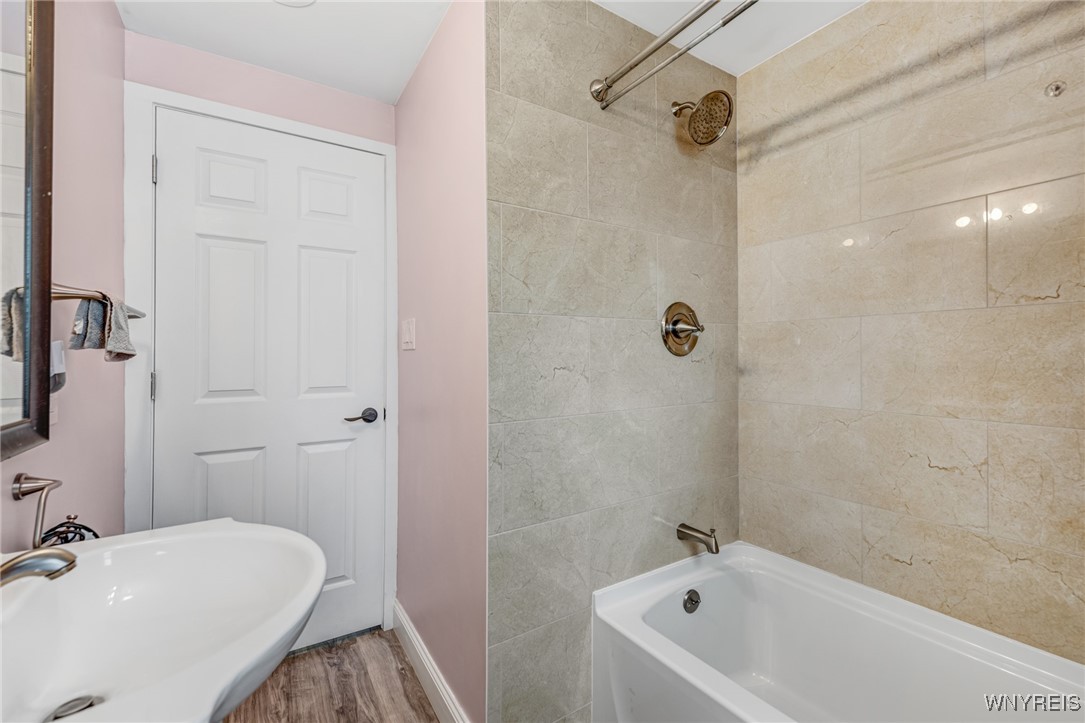 30 Pearl Avenue, Lackawanna, New York image 22