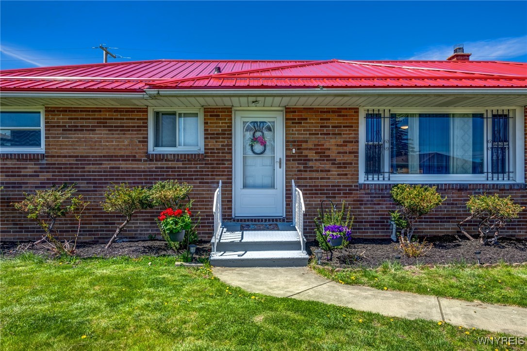 33 Vern Lane, Cheektowaga, New York image 2