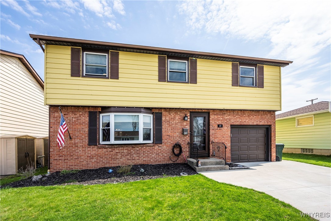49 Terrell Street, Lancaster, New York image 1