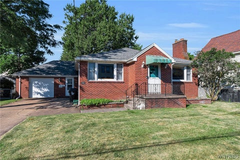 Homes For Sale - 98 Irene Street<br/> Tonawanda, NY 14207