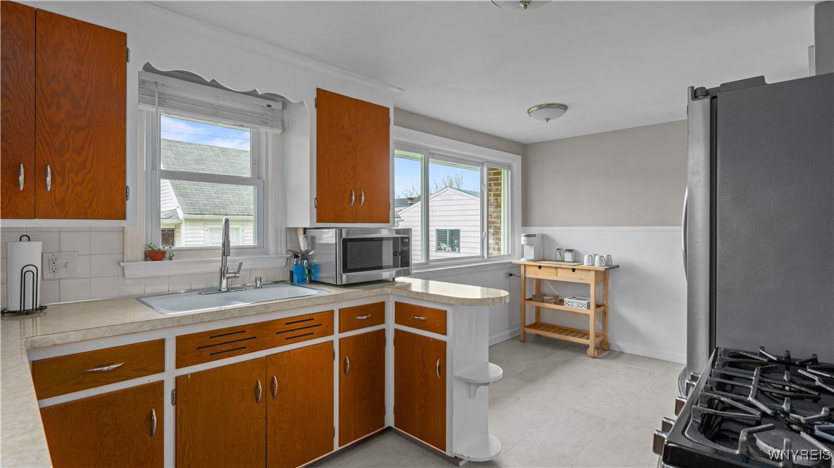 3556 Salisbury Avenue, Hamburg, New York image 8