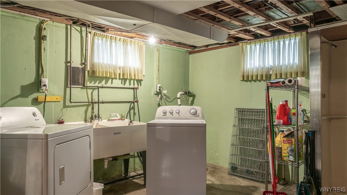 3556 Salisbury Avenue, Hamburg, New York image 37