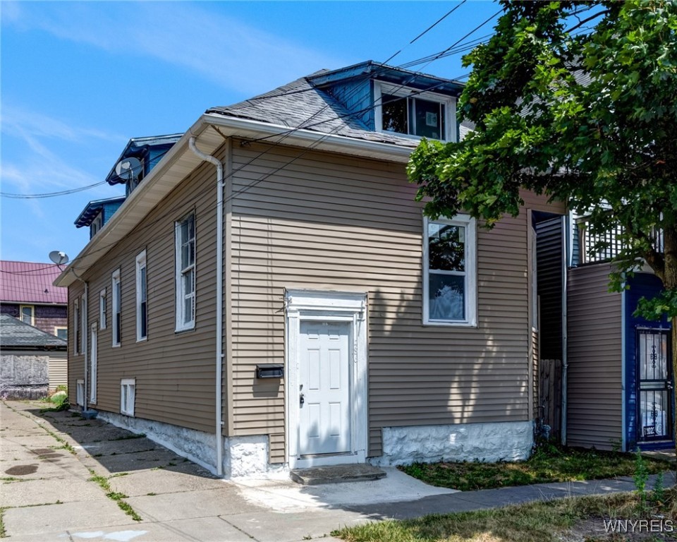 486 Leroy Avenue
