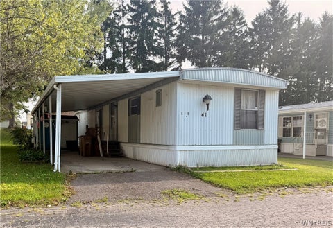 Mobile Home For Sale - 41 Jenny Court<br/> Erie County, Cheektowaga, NY 14225
