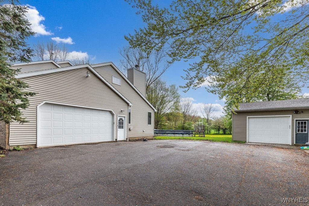 621 Transit Road, Elma, New York image 6