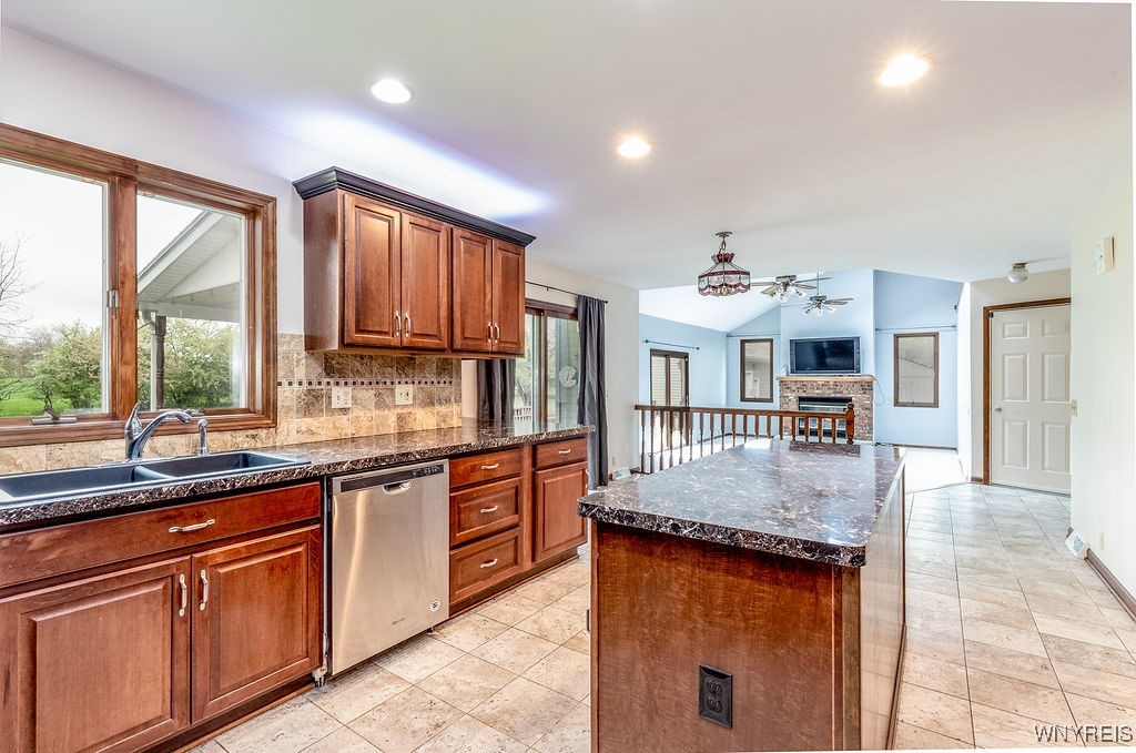 621 Transit Road, Elma, New York image 3
