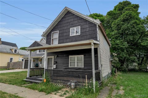 Photo of 131 Lemon Street, Buffalo, NY 14204 (MLS # B1702344)