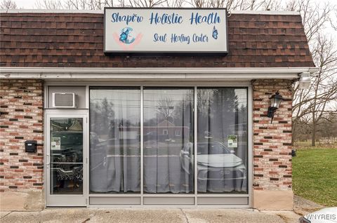 Photo of 4771 Harris Hill Road, Clarence, NY 14221 (MLS # B1655152)