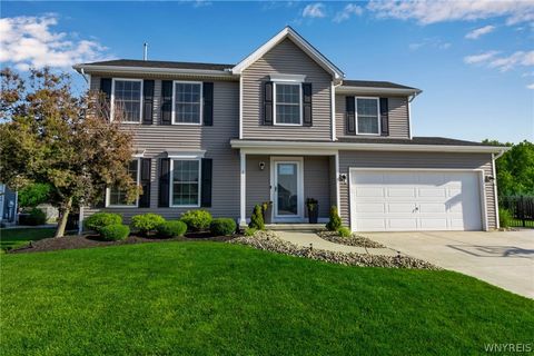 Homes For Sale - 2 Magrum Lane<br/> Lancaster, NY 14086
