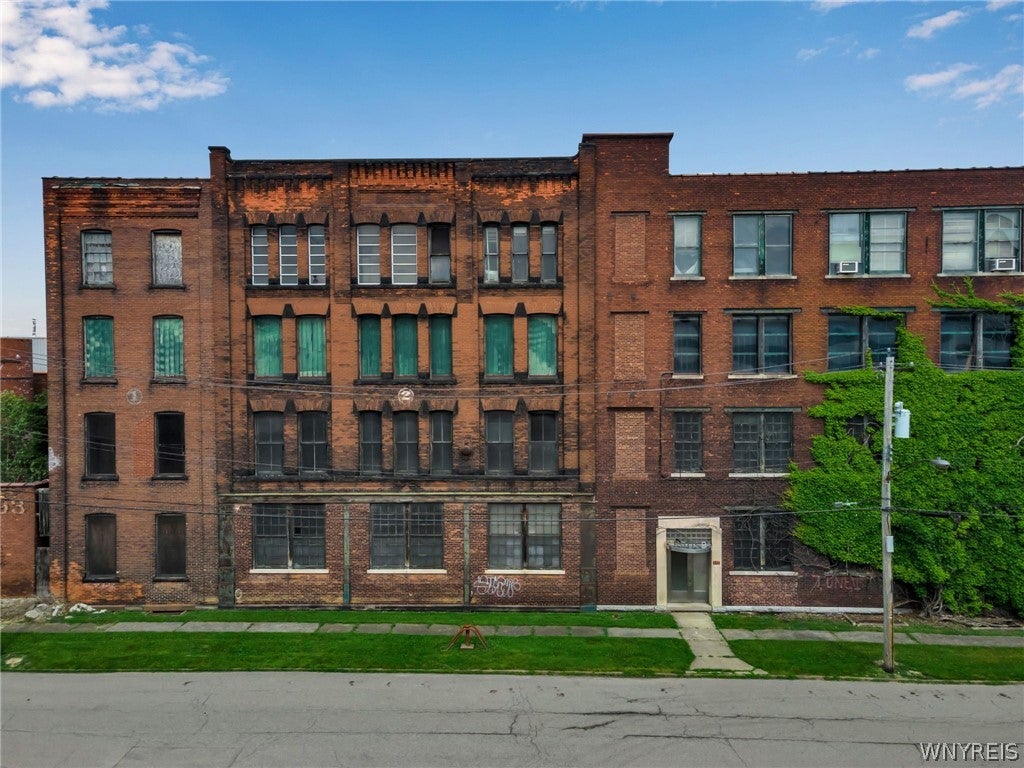 203 Pratt Street