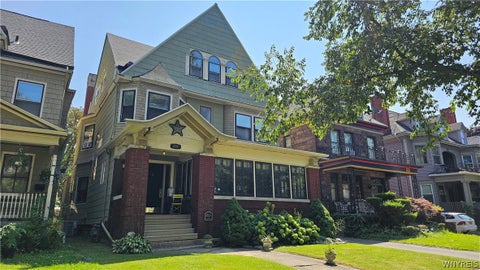 Photo of 419 Richmond Avenue #Carriage House Upper, Buffalo, NY 14222 (MLS # B1669859)