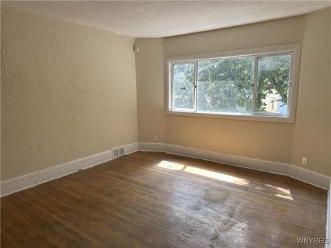 Tiny photo for 801 West Avenue, Buffalo, NY 14213 (MLS # B1648834)