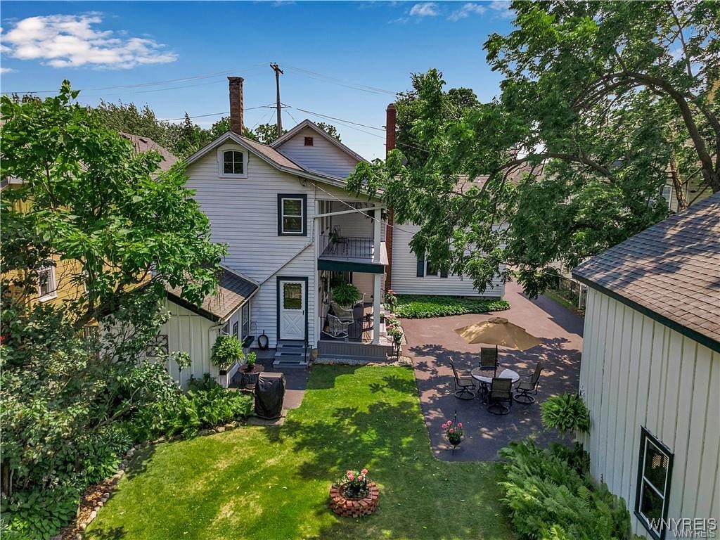 14 Pleasant Avenue, Lancaster, New York image 2