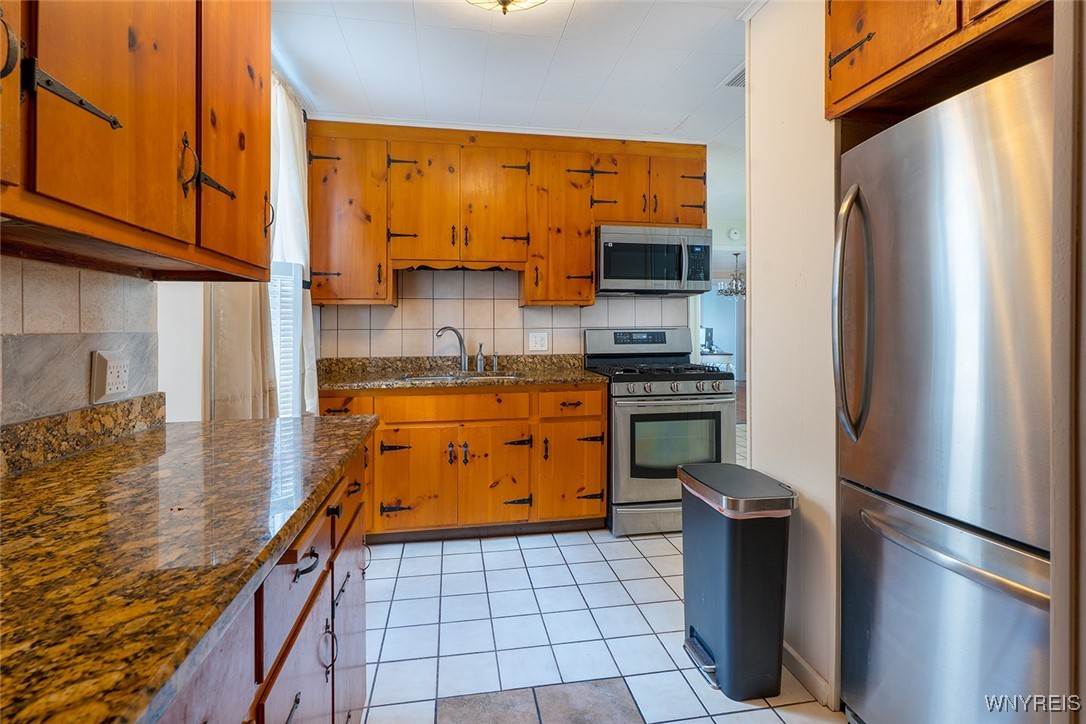 14 Pleasant Avenue, Lancaster, New York image 12