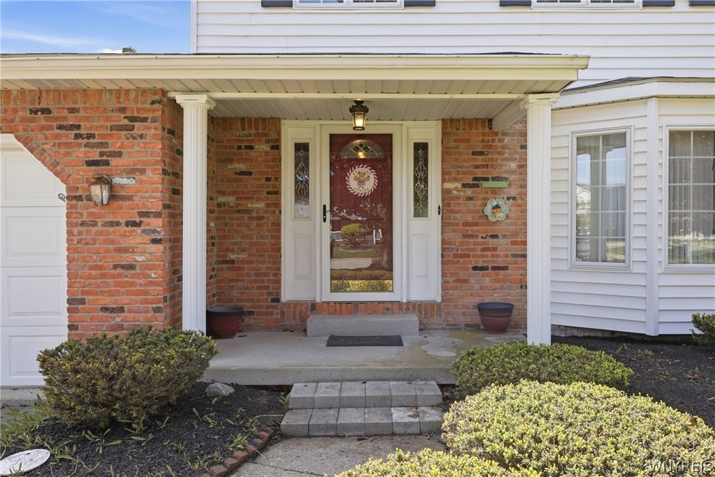 Photo of 68 Tracy Lynn Lane, West Seneca, NY 14224 (MLS # B1681564)