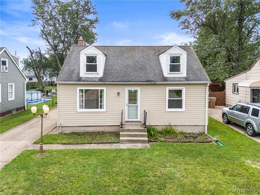 Photo of 225 Beale Avenue, Cheektowaga, NY 14225 (MLS # B1710059)
