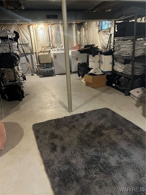 Tiny photo for 929 Remington Drive, North Tonawanda, NY 14120 (MLS # B1660588)