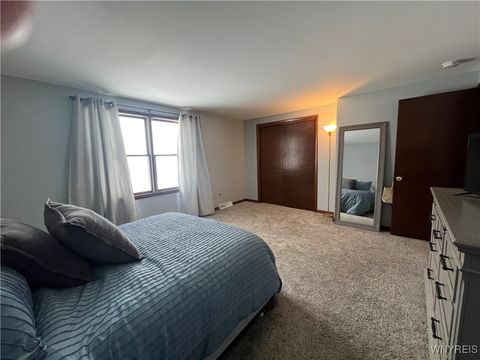 Tiny photo for 929 Remington Drive, North Tonawanda, NY 14120 (MLS # B1660588)