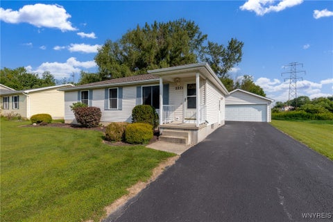 Photo for 2271 Cayuga Drive N