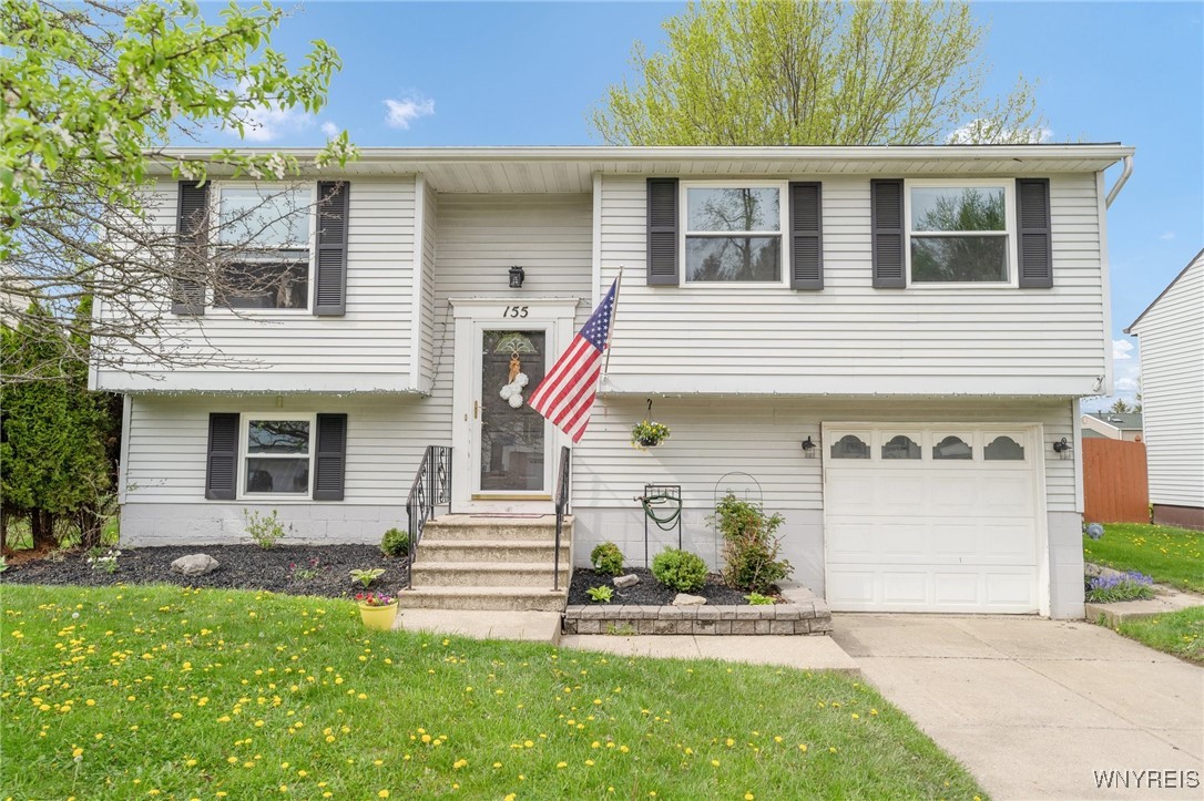155 Oakhill Dr Drive, Hamburg, New York image 1