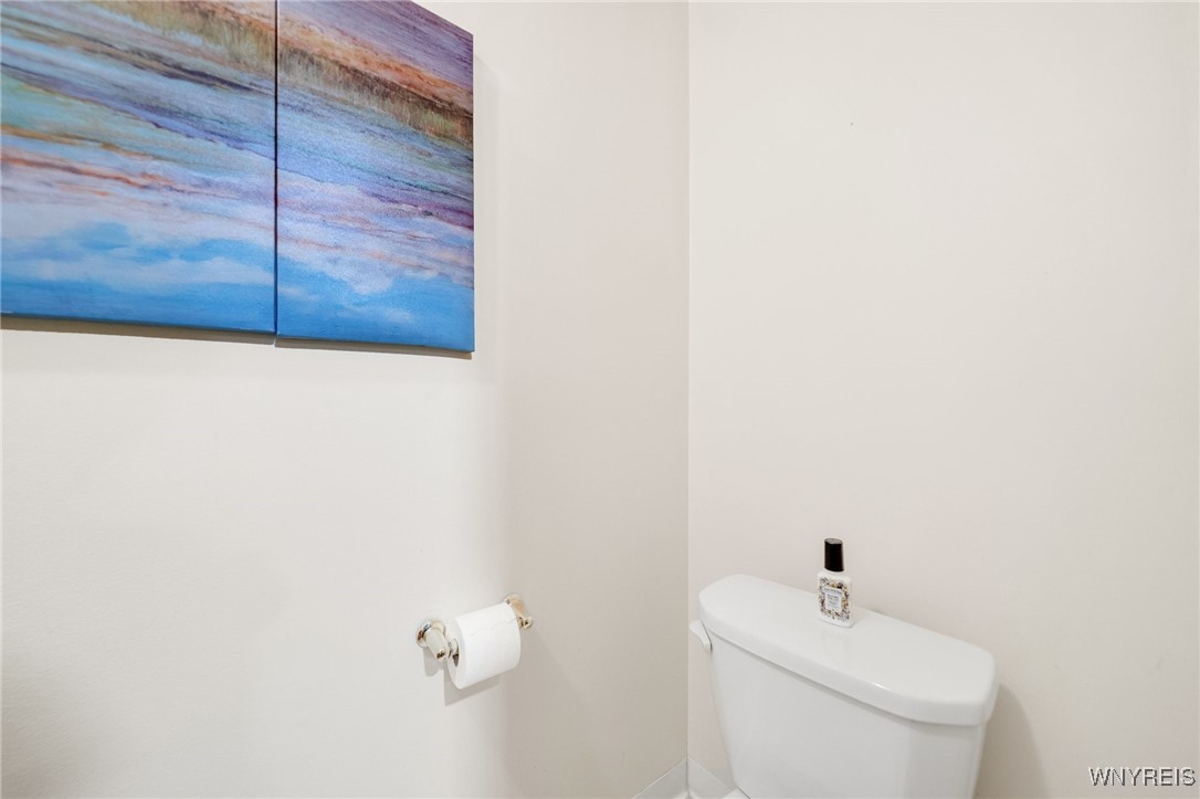 155 Oakhill Dr Drive, Hamburg, New York image 36