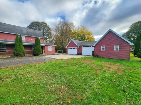 Tiny photo for 209 State Park Avenue, Salamanca, NY 14779 (MLS # B1723777)