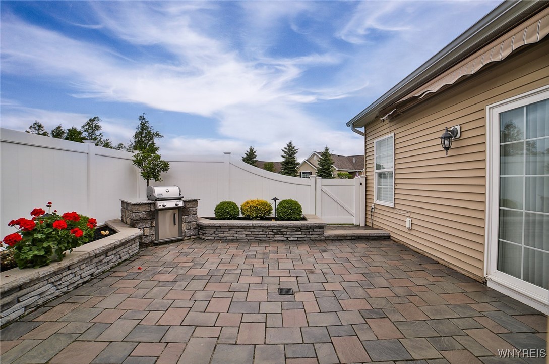 5692 Ferncrest Court #B, Clarence, New York image 8